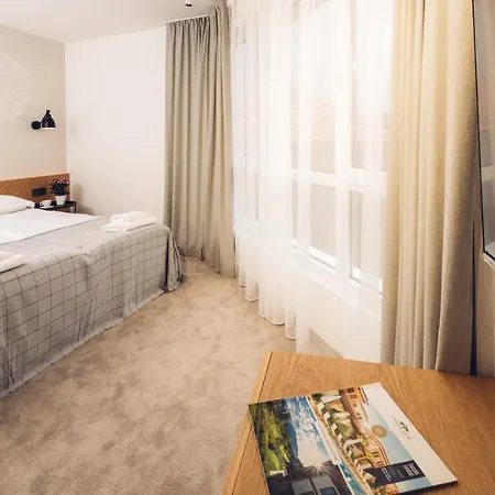 Hotel Antares